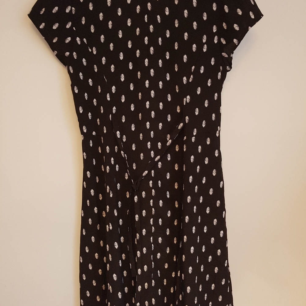 Dress - Picture 2 of 8